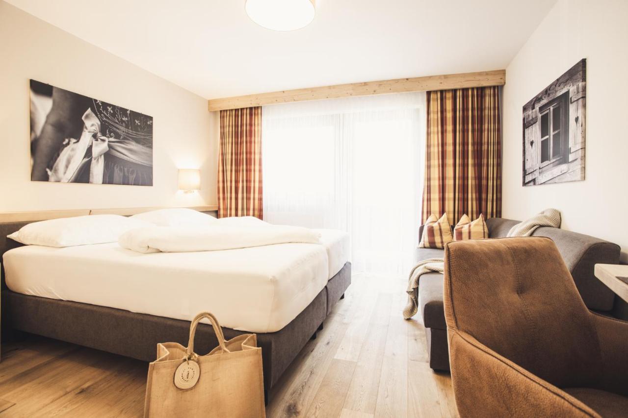 Hotel Johanna Mitten Im Oetztal Umhausen Eksteriør bilde